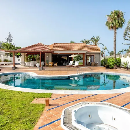 Charming With Pool In Maspalomas