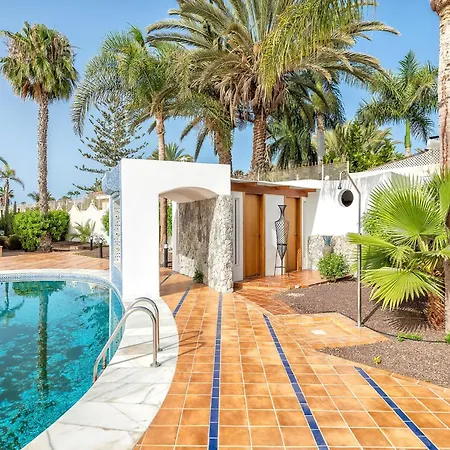 Charming With Pool In Maspalomas Chalet