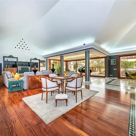 Charming With Pool In Maspalomas Chalet